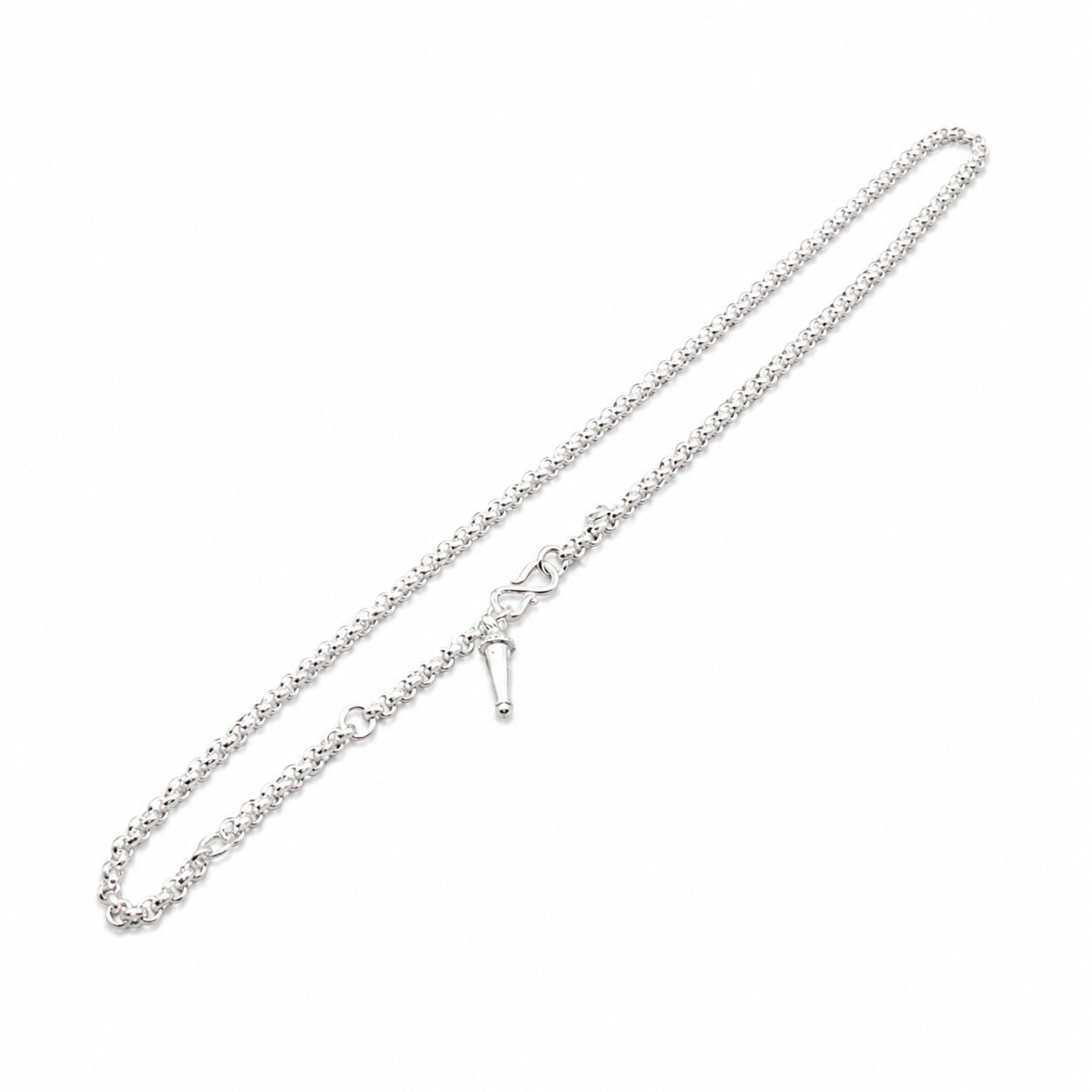 HIP CHAIN